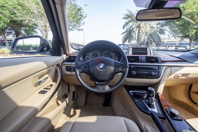 bmw-320i-2015-gcc-assist-and-facility-in-down-payment-980-aedmonthly-1-year-warranty-big-2