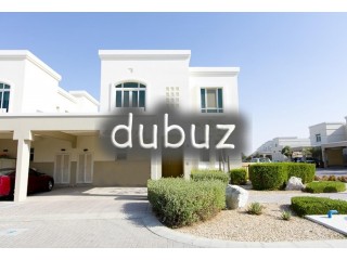 Majestic Townhouse Away from the Busy City