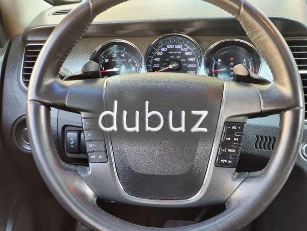 ford-taurus-gcc-full-options-low-millage-big-7