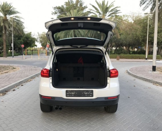 vw-tiguan-2014-gcc-20-turbo-4-motion-tsi-awd-4wd-original-paint-big-10