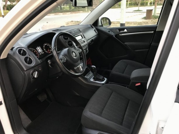 vw-tiguan-2014-gcc-20-turbo-4-motion-tsi-awd-4wd-original-paint-big-6