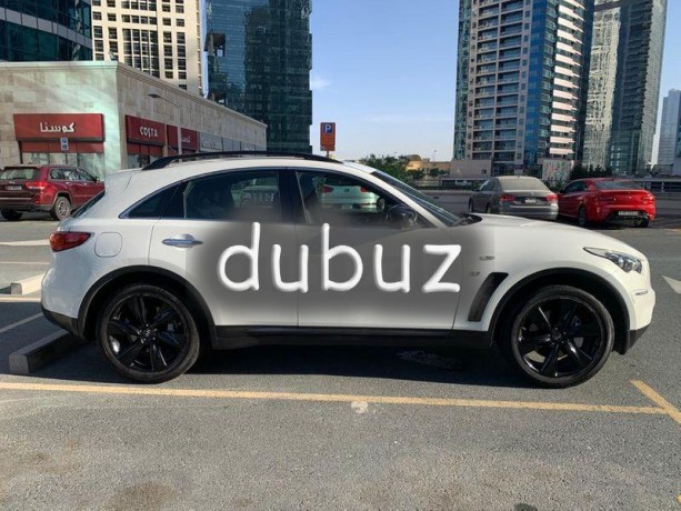 infiniti-qx70-s-negotiable-big-12