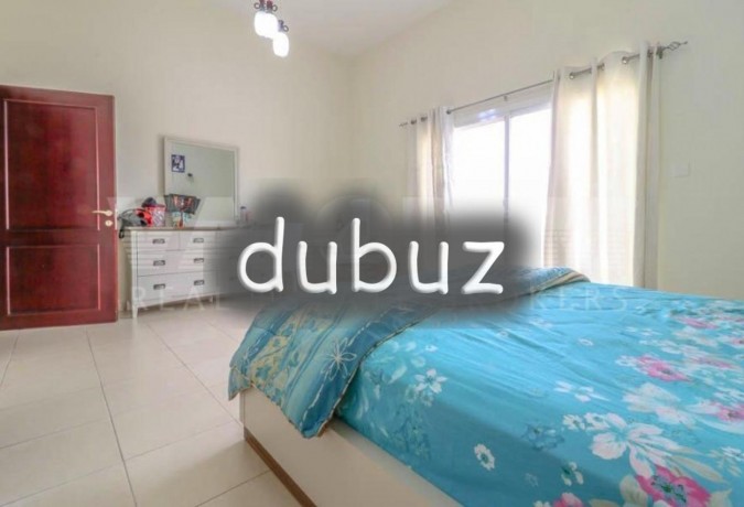 well-mantainedcorner-5-bed-villa-landscape-done-big-7