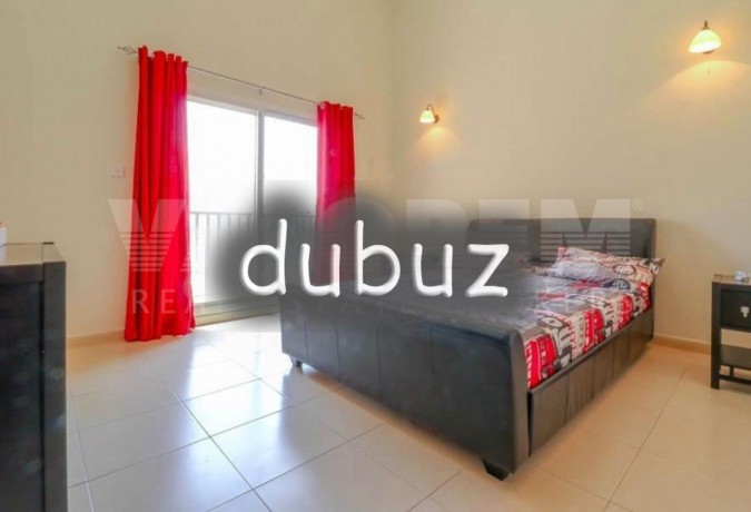 well-mantainedcorner-5-bed-villa-landscape-done-big-6