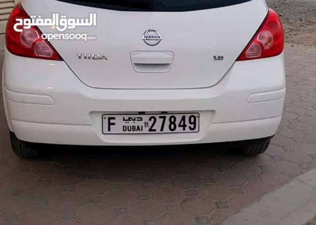 nissan-tiida-2011-model-for-sale-big-0