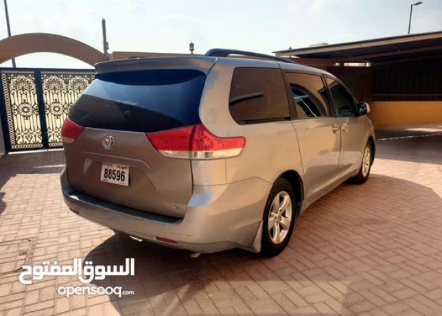 used-2013-sienna-for-sale-big-3