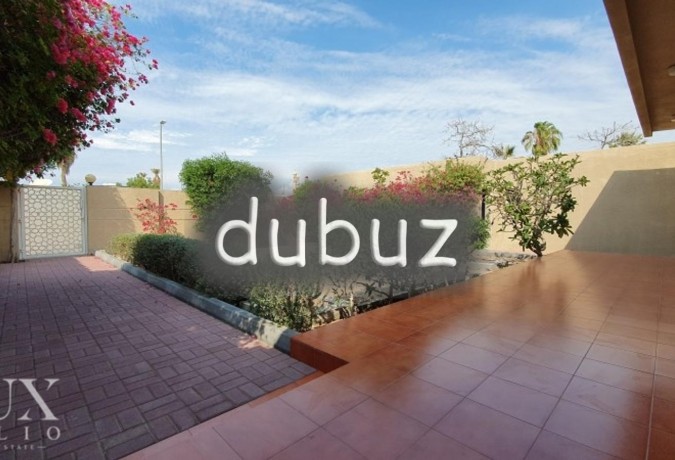 jumeirah-2-pool-vacant-big-0