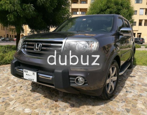 very-rare-condition-only-8756-km-2015-honda-pilot-touring-top-of-the-range-gcc-big-18
