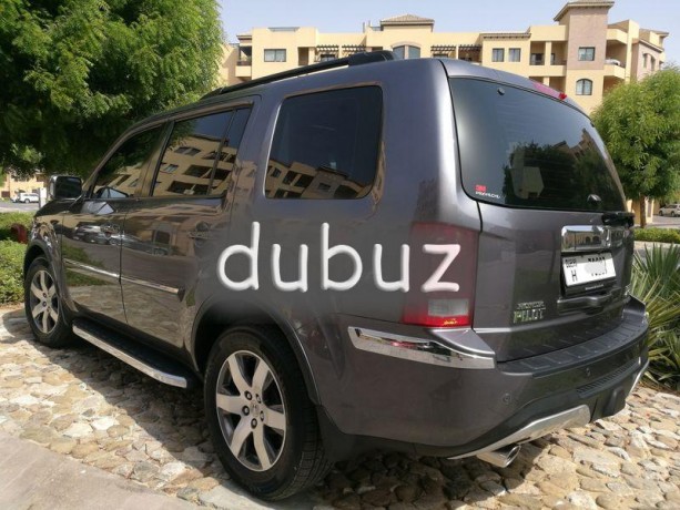 very-rare-condition-only-8756-km-2015-honda-pilot-touring-top-of-the-range-gcc-big-15
