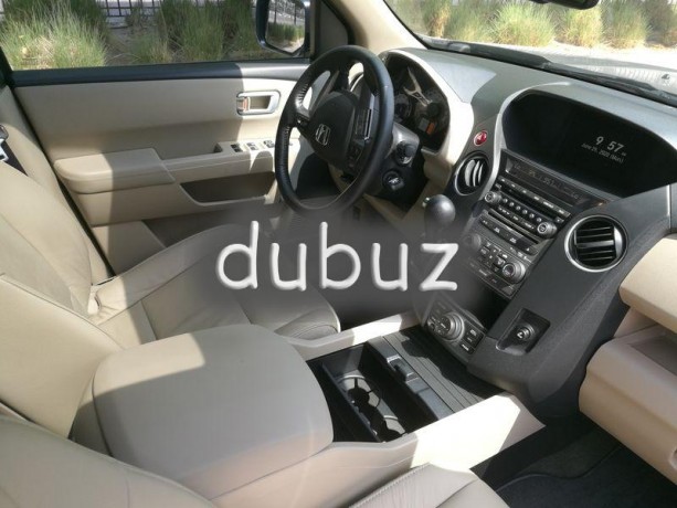 very-rare-condition-only-8756-km-2015-honda-pilot-touring-top-of-the-range-gcc-big-9