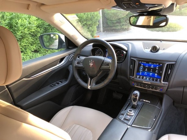 maserati-levante-as-new-inside-no-accidents-big-9