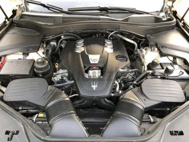 maserati-levante-as-new-inside-no-accidents-big-8