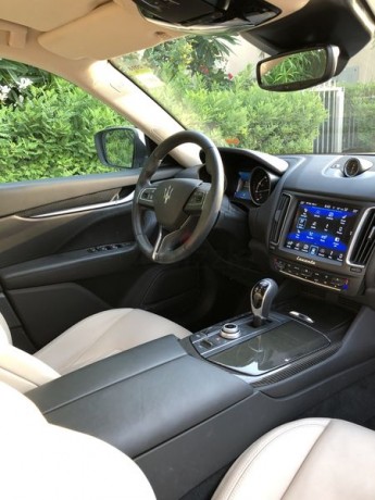 maserati-levante-as-new-inside-no-accidents-big-2