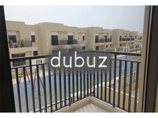 Single Row ,  Close  To  Pool , Vacant Unit.