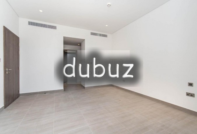 own-spacious-4br-duplex-villa-in-fresh-condition-big-2