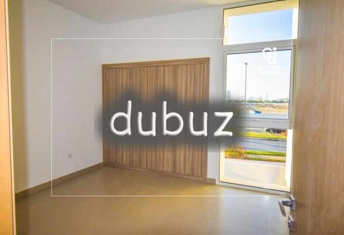 attractive-price-for-a-single-row-3-br-townhouse-for-sale-big-6
