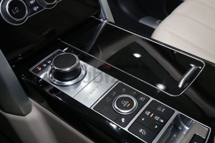 aed-2647month-immaculate-condition-2014-range-rover-vogue-se-50l-v8-sc-fsh-best-deal-big-4