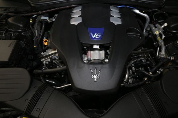 aed4535monthwarranty-till-0220232019-maserati-ghibli-sq4-granlusso-call-us-now-big-4