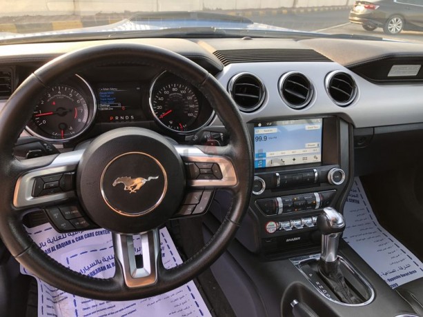 ford-mustang-2018-4-eco-boost-very-clean-big-5