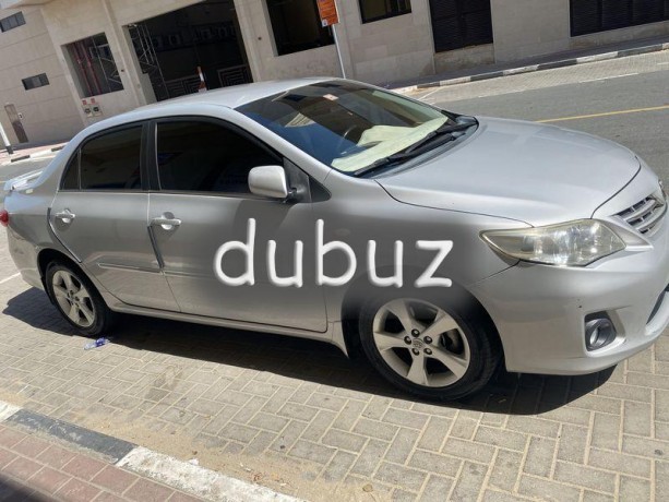 tiida-2009-16-se-toyota-corolla-2012-18xli-single-owners-low-mileage-big-1