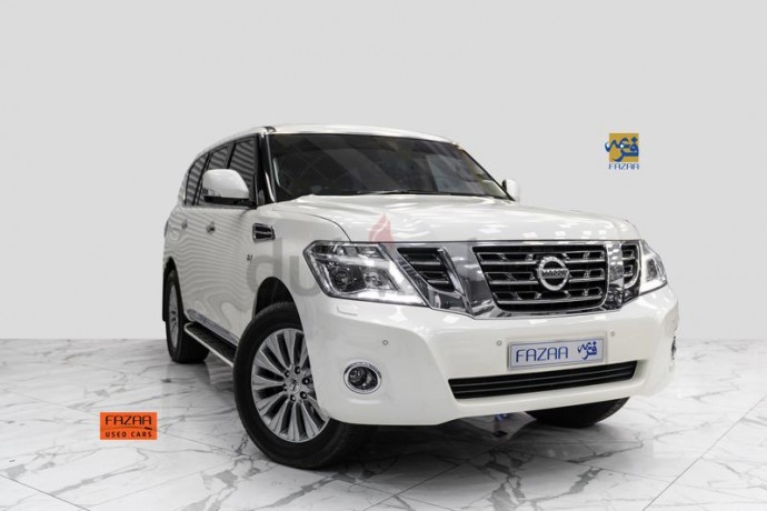 nissan-patrol-titanium-v8-2018-white-big-10