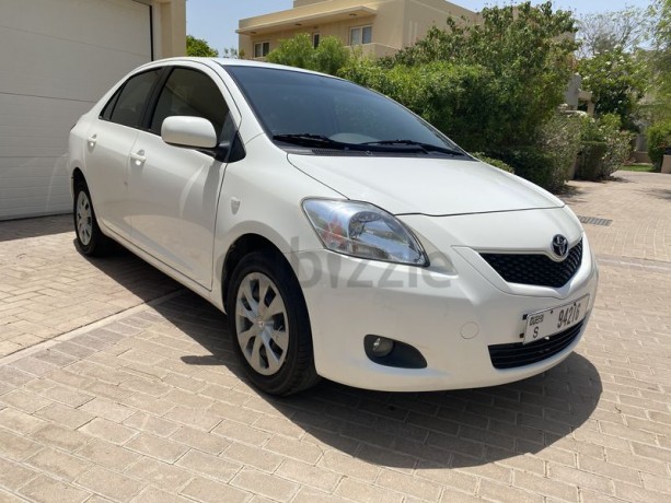2011-toyota-yaris-sedan-low-kms-accident-free-big-0