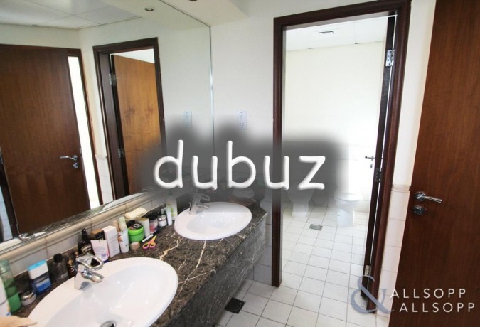 5-bedrooms-well-maintained-available-august-big-3