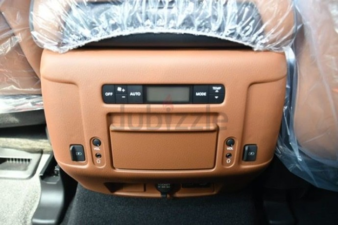 infiniti-qx80-luxry-full-option-gcc-3-years-local-delar-warranty-big-12