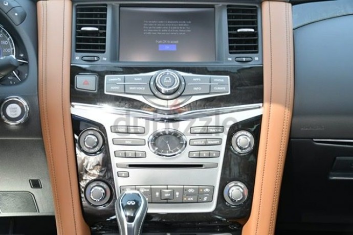 infiniti-qx80-luxry-full-option-gcc-3-years-local-delar-warranty-big-6