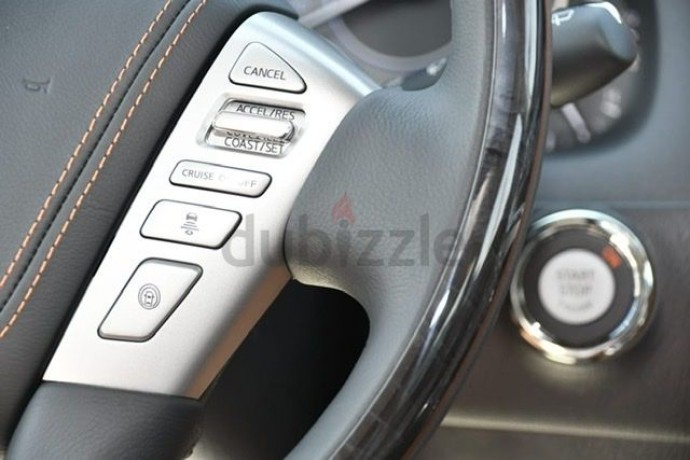 infiniti-qx80-luxry-full-option-gcc-3-years-local-delar-warranty-big-3