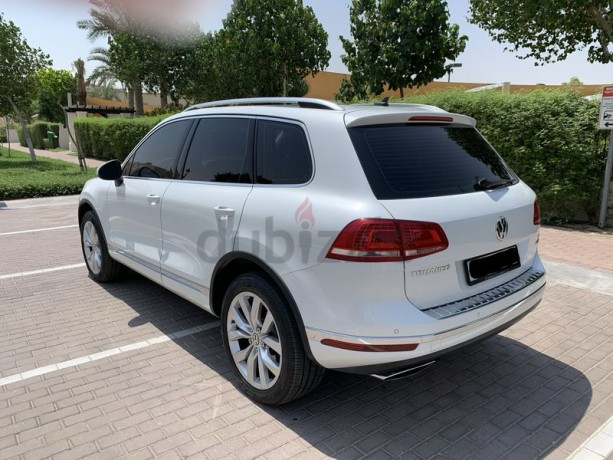volkswagen-touareg-sport-facelift-edition-big-8