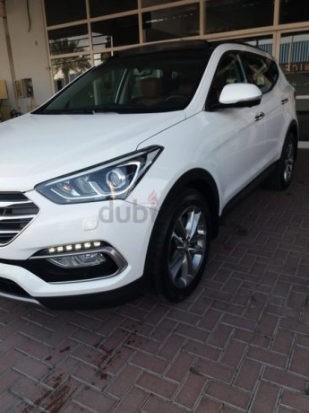 santa-fe-2017-gcc-spec-top-of-range-v6-33-moonroof-leather-navigation-big-14