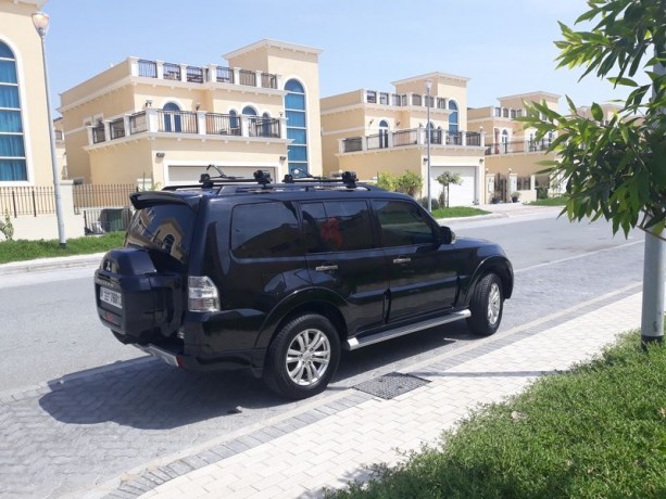 luxury-5-doors-pajero-3-8-gls-2016-gulf-spec117000-km-big-7