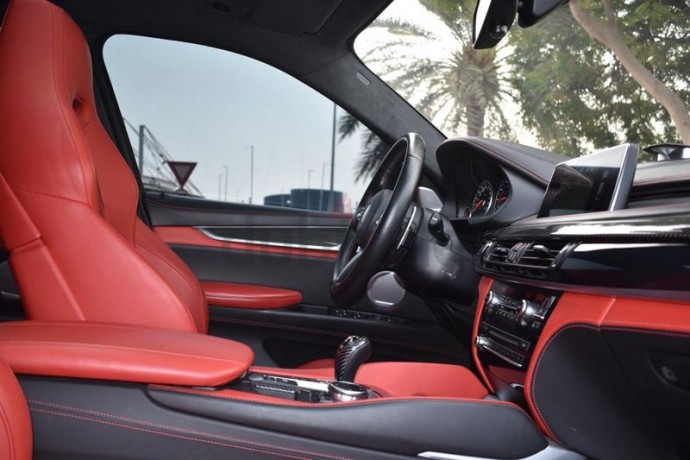 bmw-m-x6-gcc-under-warranty-2016-big-8