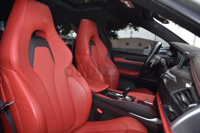 bmw-m-x6-gcc-under-warranty-2016-big-6