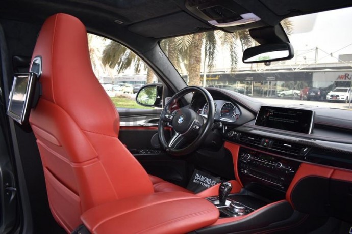 bmw-m-x6-gcc-under-warranty-2016-big-2