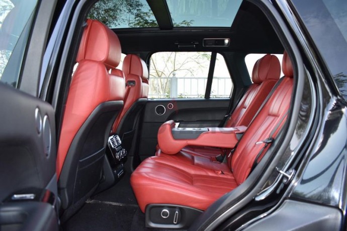 range-rover-vogue-se-full-option-supercharger-gcc-2016-big-4
