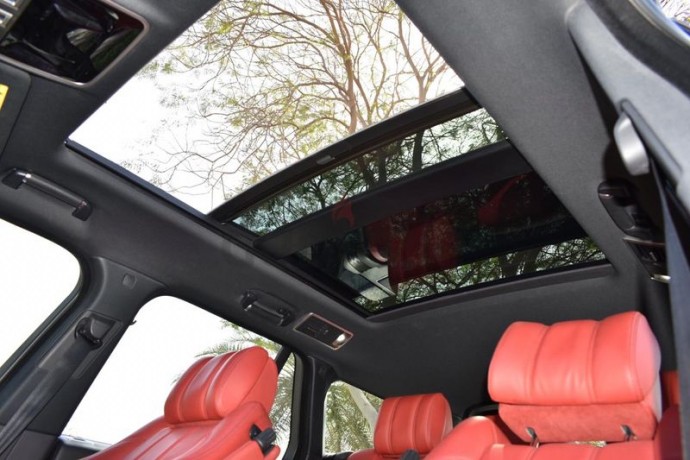 range-rover-vogue-se-full-option-supercharger-gcc-2016-big-0