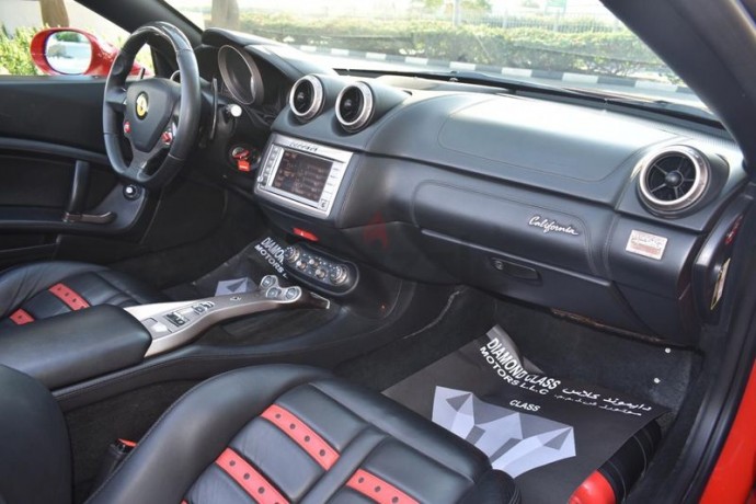 ferrari-california-gcc-under-ferrari-warranty-2012-big-5