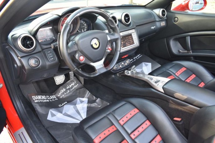 ferrari-california-gcc-under-ferrari-warranty-2012-big-0