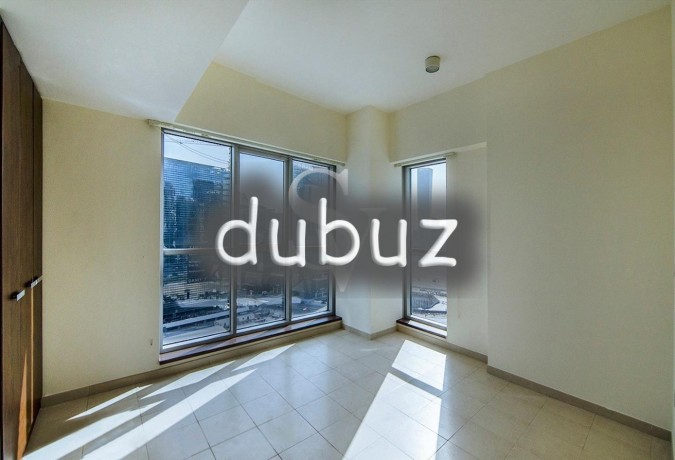 burj-khalifa-view-spacious-near-metro-big-14