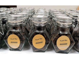 
                        عود بأنواع مختلفه                                            