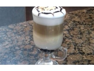 
                        انا برستا ومعلم عصائر ومشروبات ساخنة ذو خبرة كبيرة فى عمل جميع انواع العصائر الف                                            