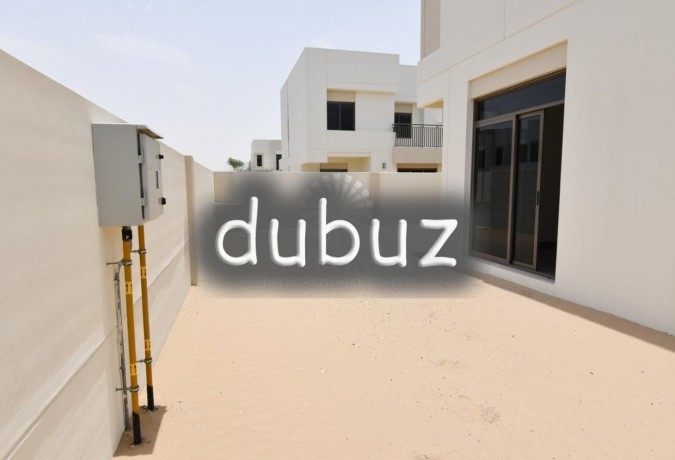 single-row-close-to-the-pool-type-1-big-0