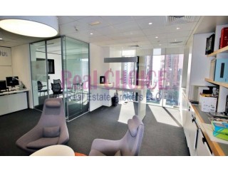 
                        للايجار مكتب مفروش بالكامل مساحة كبيرة بشارع الشيخ زيد دقيقة لمحطة المترو                                            