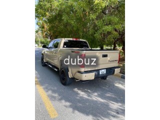 
                            
                            Tundra 2018 very clean
                            
                        