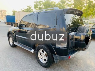 
                            
                            Mitsubishi Pajero Sport
                            
                        