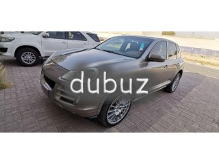 
                            
                            Porsche cayenne, GCC Super clean 100% Original paint
                            
                        