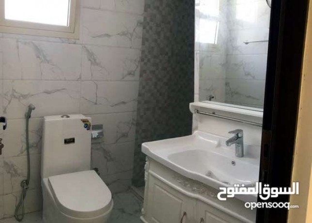 villa-age-is-1-5-years-consists-of-5-bedrooms-rooms-and-5-bathrooms-bathrooms-big-8