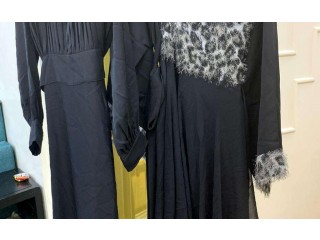 
                        عبايات مستعملة جميعها بسعر واحد                                            